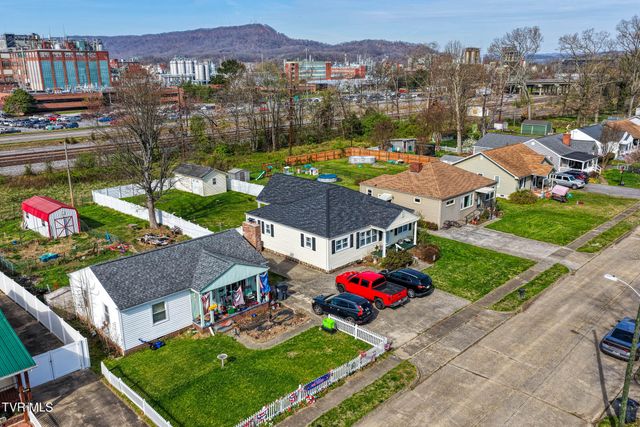 1826 Kenwood Road, Kingsport, TN 37664