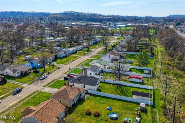 1826 Kenwood Road, Kingsport, TN 37664