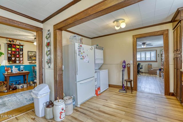 1826 Kenwood Road, Kingsport, TN 37664