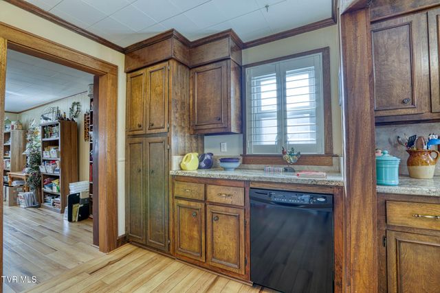 1826 Kenwood Road, Kingsport, TN 37664