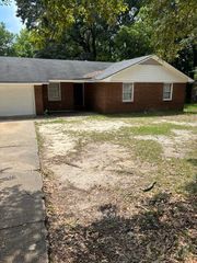 860 Pitts Road, Sumter, SC 29154
