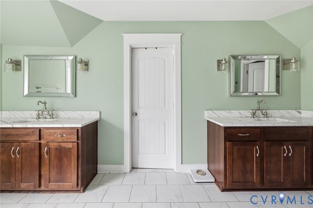 2018 Colwyn Bay Dr, Midlothian, VA 23112