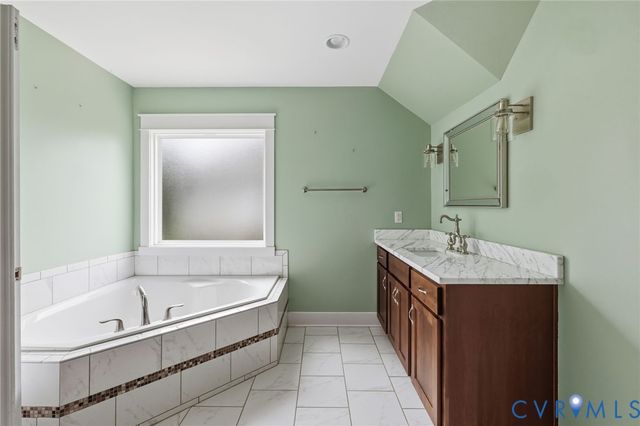 2018 Colwyn Bay Dr, Midlothian, VA 23112