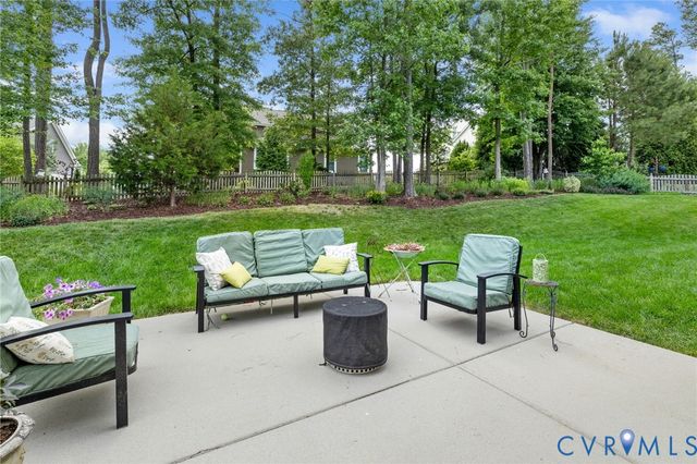 2018 Colwyn Bay Dr, Midlothian, VA 23112