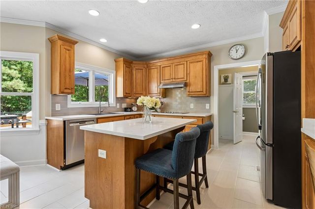 3713 Goodwin Neck RD, Yorktown, VA 23692