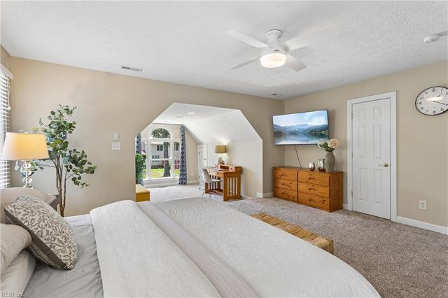 3713 Goodwin Neck RD, Yorktown, VA 23692