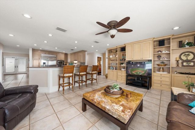 2308 BEACH TRAIL, Indian Rocks Beach, FL 33785