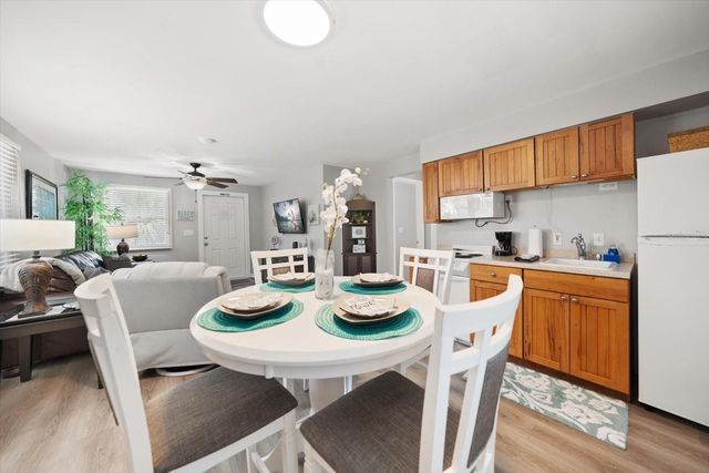 2308 BEACH TRAIL, Indian Rocks Beach, FL 33785