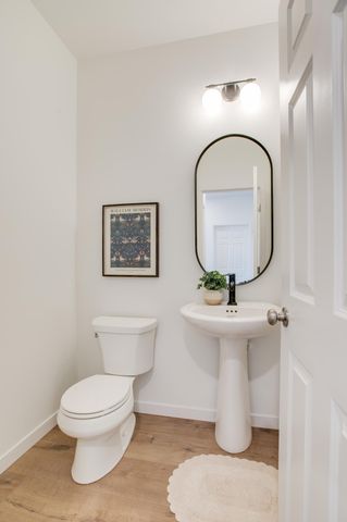 6726 Belding Drive S, Fargo, ND 58104