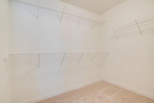 6726 Belding Drive S, Fargo, ND 58104