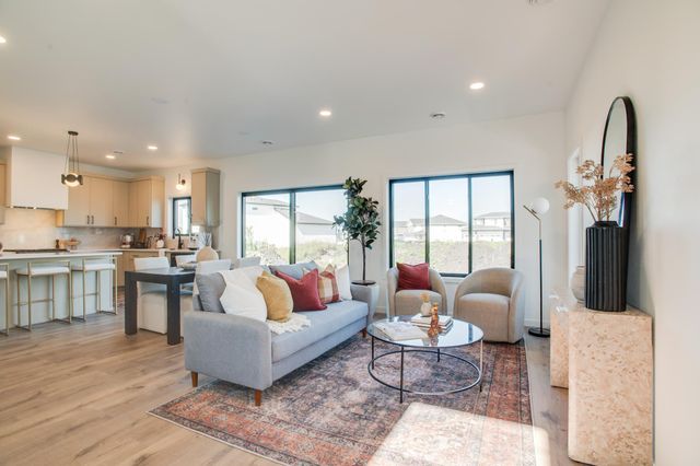 6726 Belding Drive S, Fargo, ND 58104