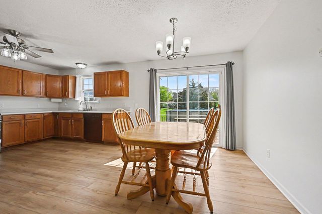 61117 County Road 653, Paw Paw, MI 49079