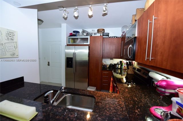 7355 SW 89th Street 622N, Miami, FL 33156