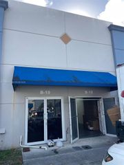 4960 NW 165th St B18, Miami Gardens, FL 33014