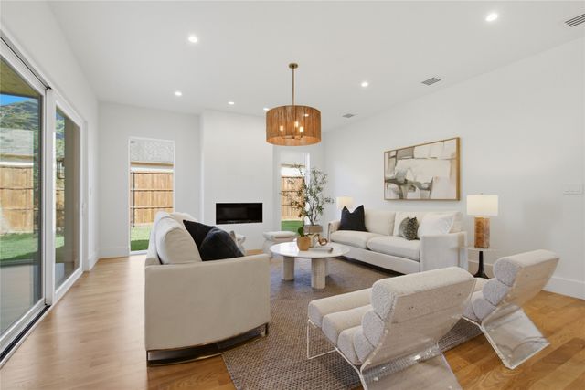 6834 Deloache Avenue, Dallas, TX 75225