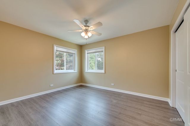 32 N Main Street 1N, Glen Ellyn, IL 60137