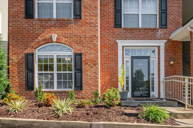 6952 Highway 70 S Apt 129, Nashville, TN 37221