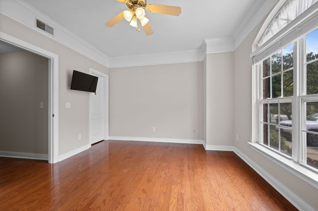 6952 Highway 70 S Apt 129, Nashville, TN 37221