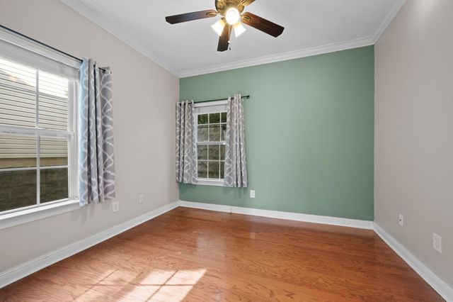 6952 Highway 70 S Apt 129, Nashville, TN 37221