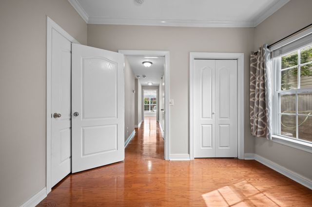 6952 Highway 70 S Apt 129, Nashville, TN 37221