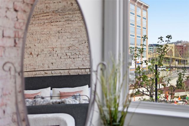 806 Penn Ave 2, Downtown Pgh, PA 15222