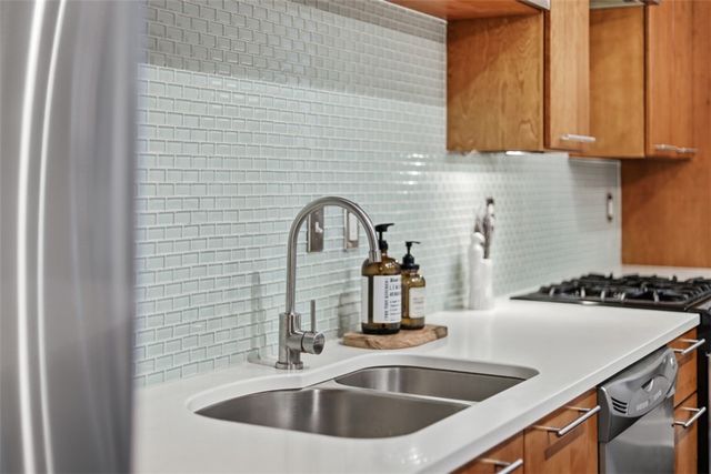 806 Penn Ave 2, Downtown Pgh, PA 15222