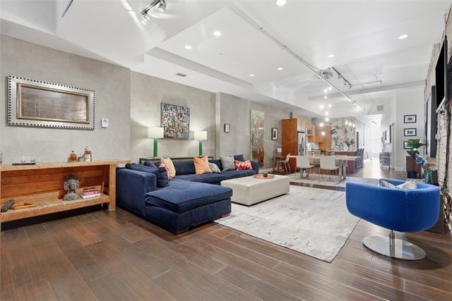 806 Penn Ave 2, Downtown Pgh, PA 15222
