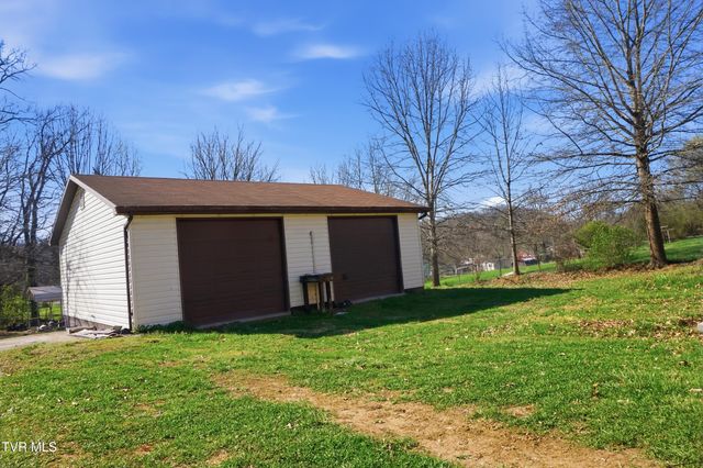 155 Old Stage Coach Road, Blountville, TN 37617