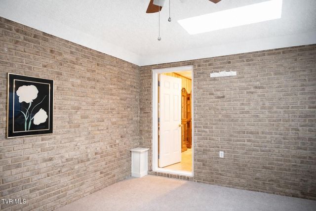 155 Old Stage Coach Road, Blountville, TN 37617