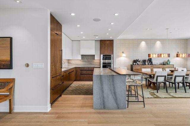 222 2nd Street SE 801, Minneapolis, MN 55414