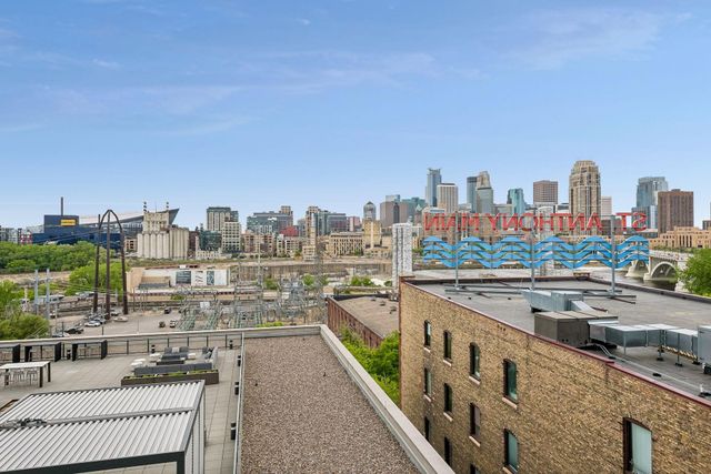 222 2nd Street SE 801, Minneapolis, MN 55414