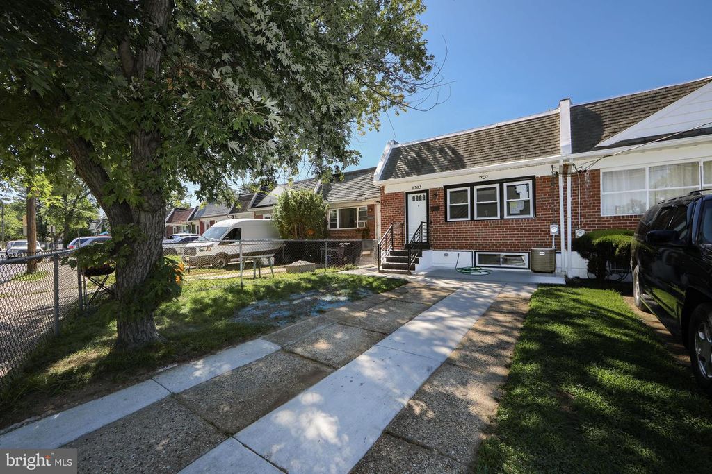 1203 MACARTHUR DR, CAMDEN, NJ 08104 — photo 2