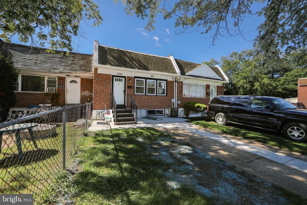 1203 MACARTHUR DR, CAMDEN, NJ 08104 — photo 4