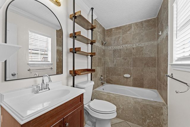 842 E 29th Street, Houston, TX 77009