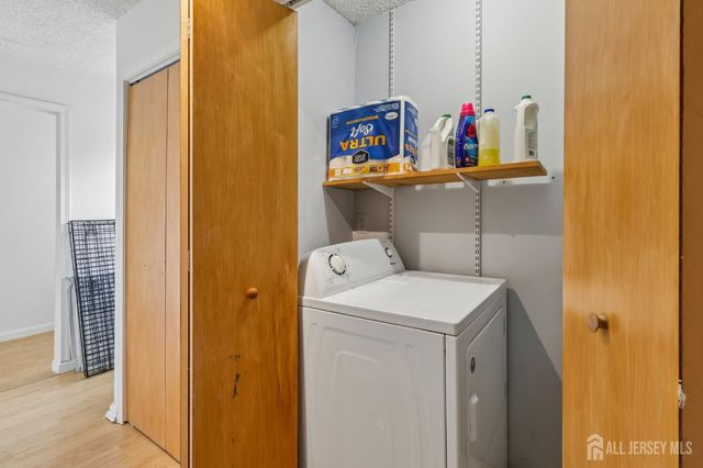 36 Henry Street, Edison, NJ 08820