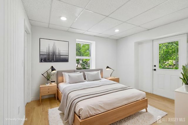 36 Henry Street, Edison, NJ 08820