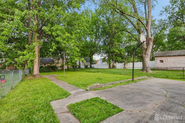 36 Henry Street, Edison, NJ 08820