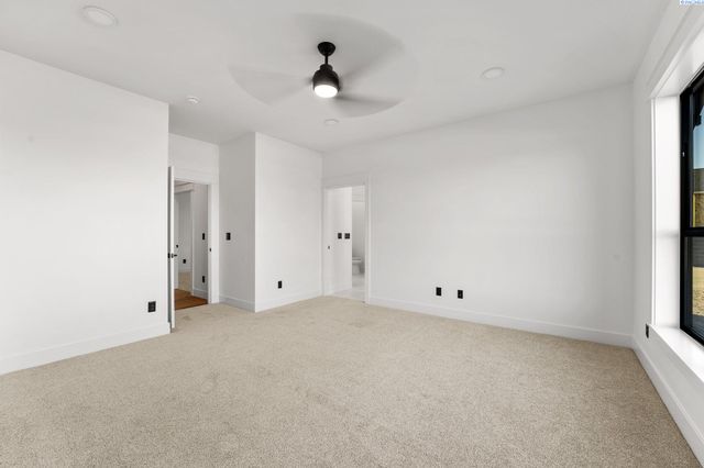 8103 Concord Crest Lane, Pasco, WA 99301
