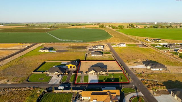 8103 Concord Crest Lane, Pasco, WA 99301
