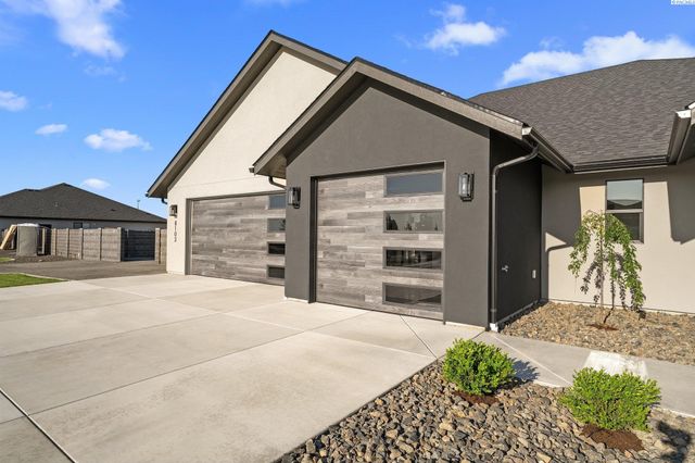 8103 Concord Crest Lane, Pasco, WA 99301