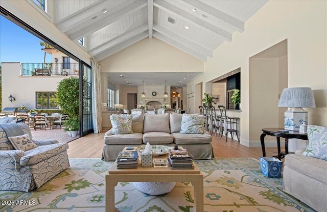 5446 E EXETER Boulevard, Phoenix, AZ 85018