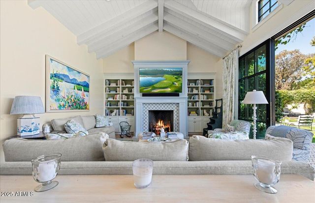 5446 E EXETER Boulevard, Phoenix, AZ 85018