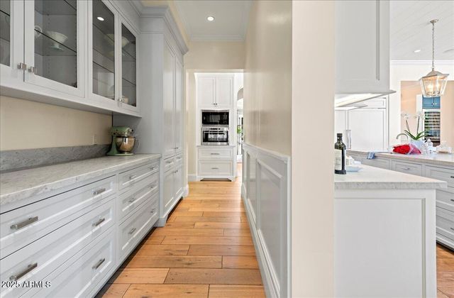 5446 E EXETER Boulevard, Phoenix, AZ 85018