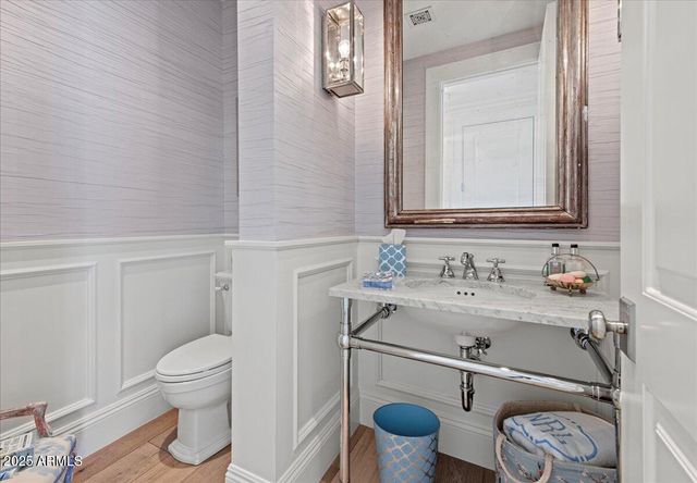 5446 E EXETER Boulevard, Phoenix, AZ 85018