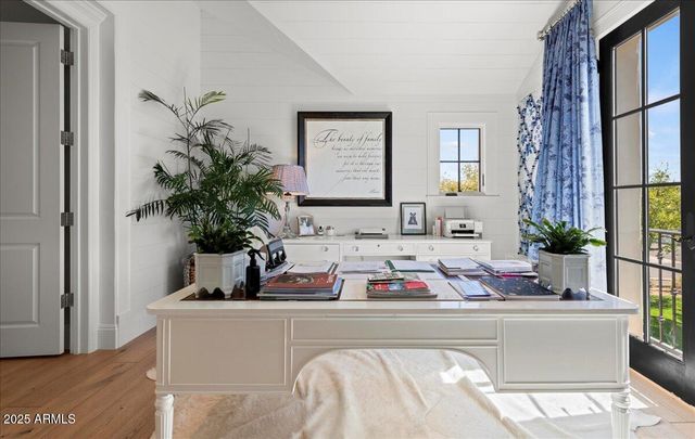 5446 E EXETER Boulevard, Phoenix, AZ 85018