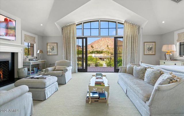 5446 E EXETER Boulevard, Phoenix, AZ 85018