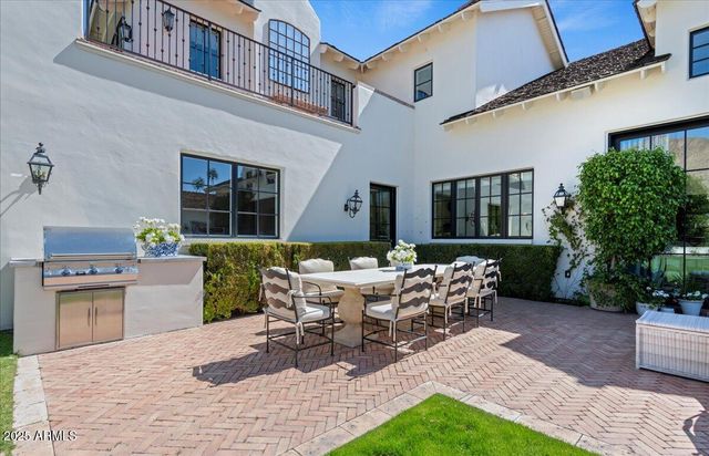 5446 E EXETER Boulevard, Phoenix, AZ 85018