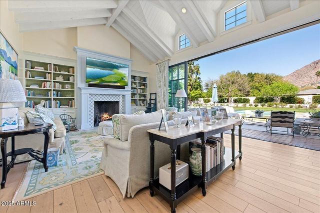 5446 E EXETER Boulevard, Phoenix, AZ 85018