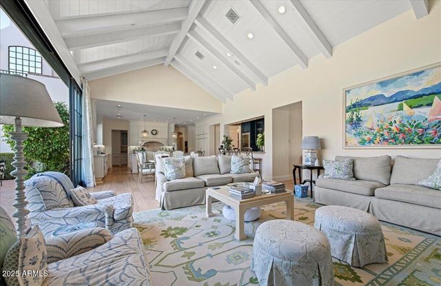 5446 E EXETER Boulevard, Phoenix, AZ 85018