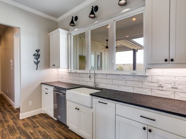 2000 Ragland Trail, Azle, TX 76020